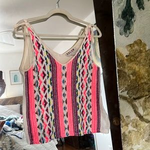 Gorgeous embroidered tank